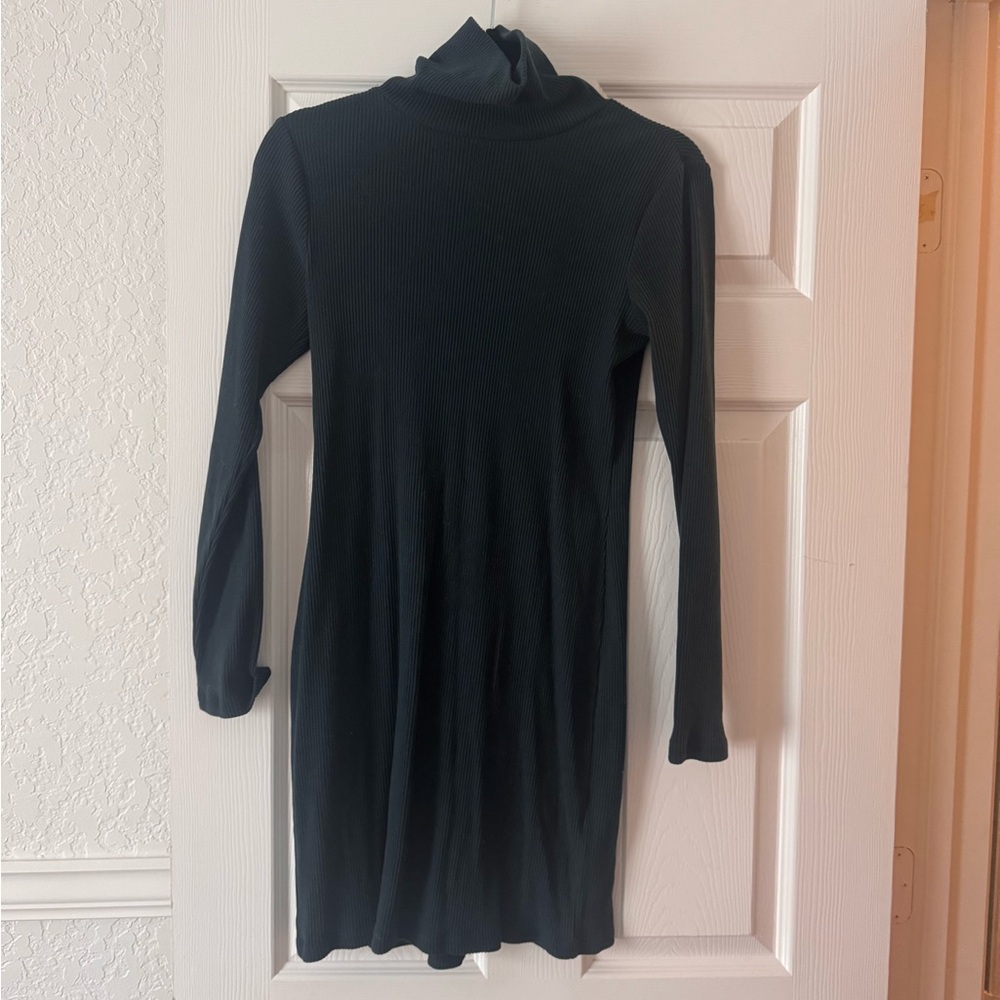 Old Navy Black Long Sleeve Dress